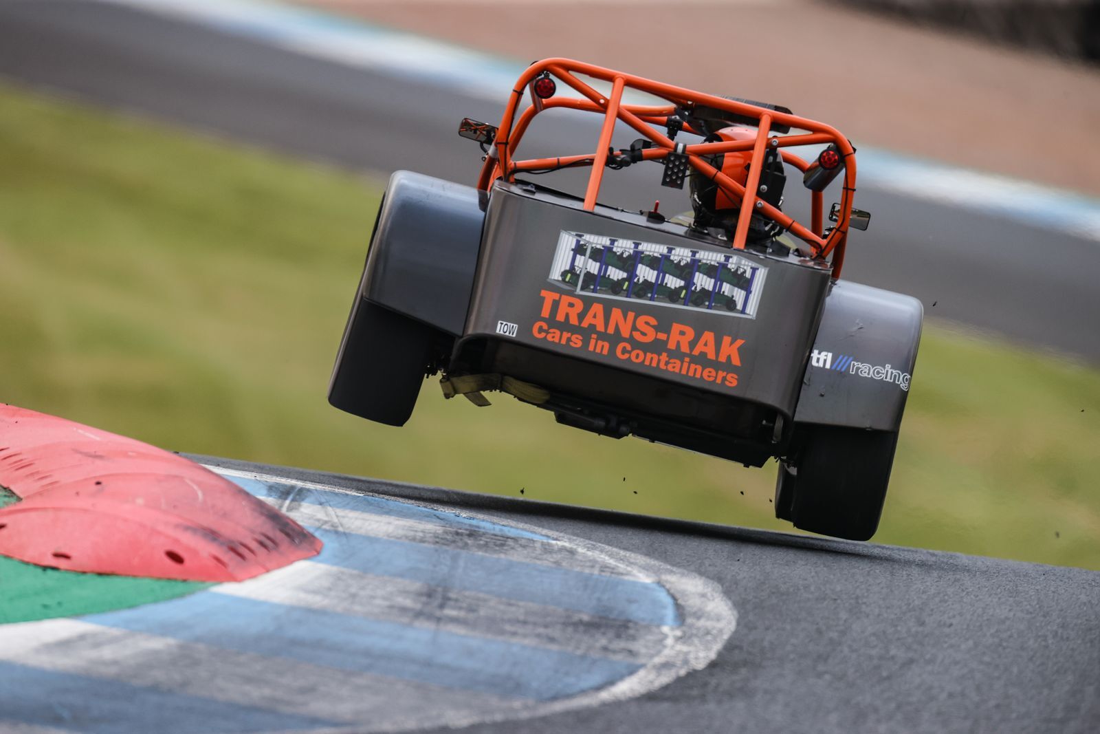 Wes Payne Caterham Knockhill Air 1